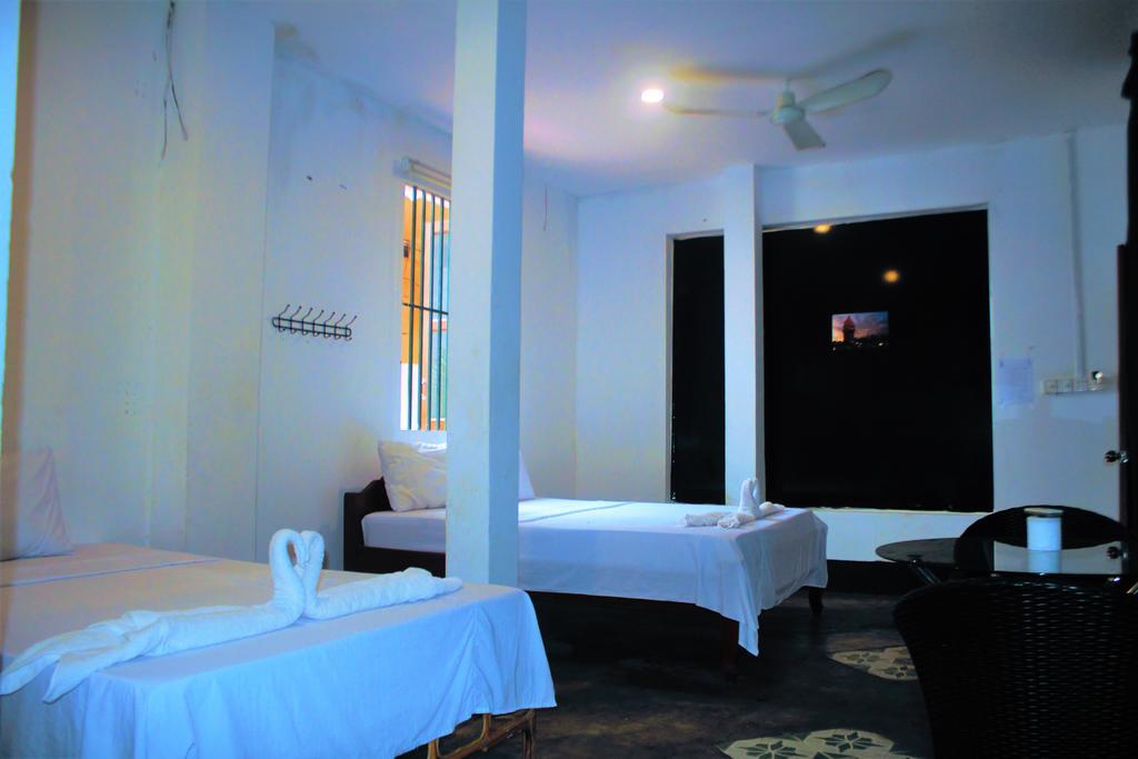 Garden Guest House بنوم بنه المظهر الخارجي الصورة