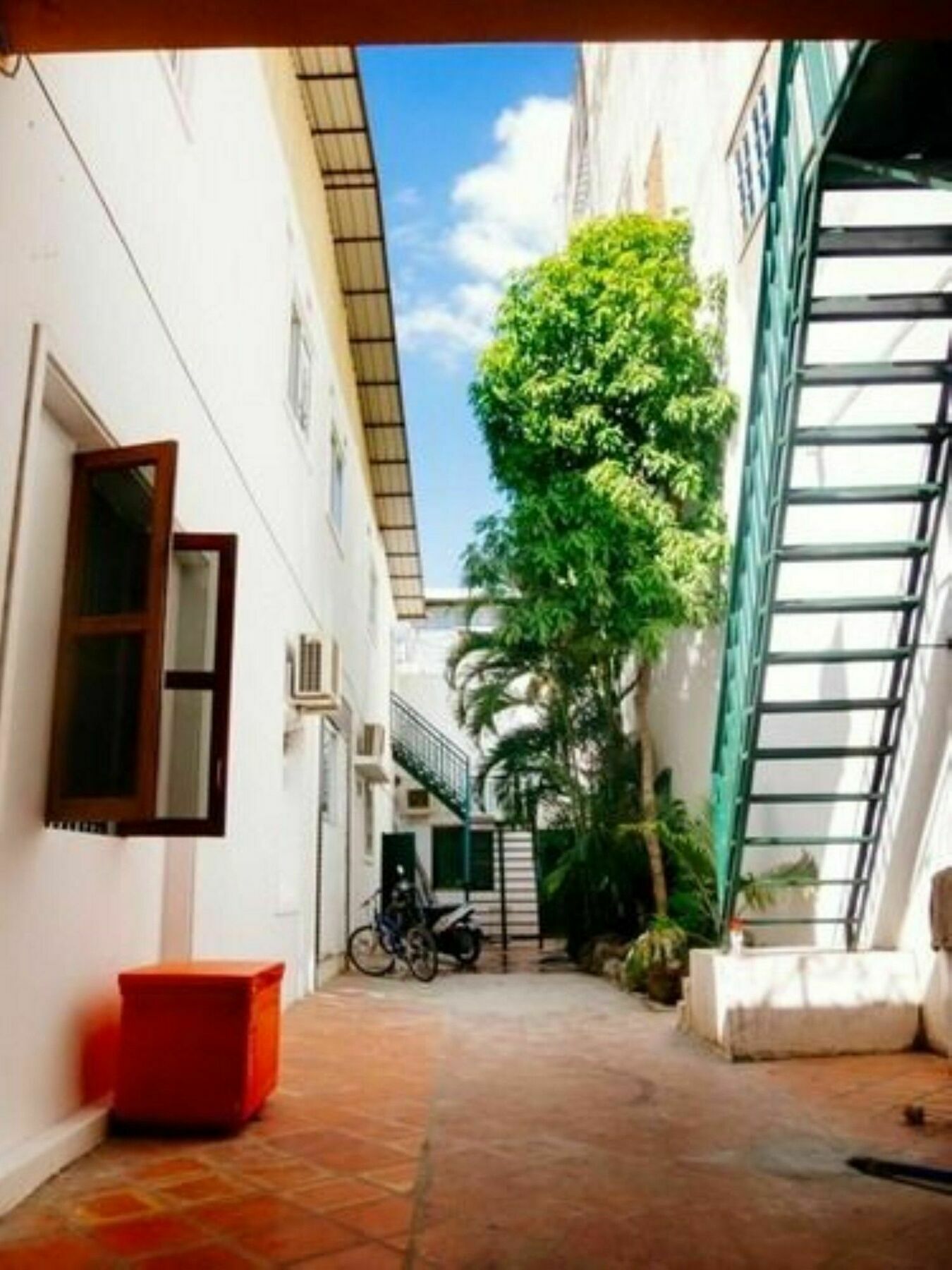 Garden Guest House بنوم بنه المظهر الخارجي الصورة