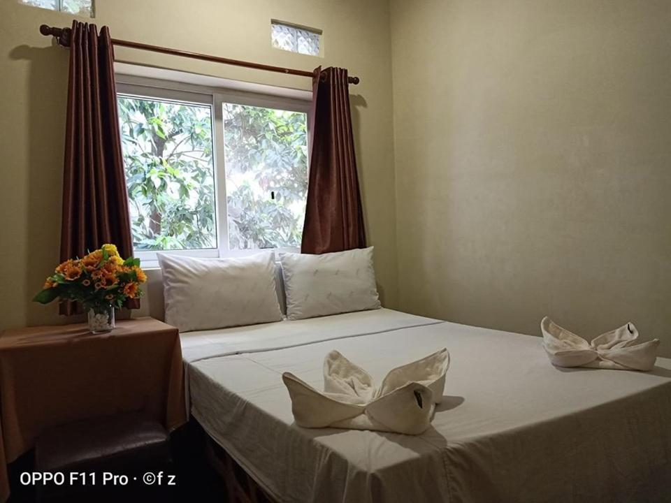 Garden Guest House بنوم بنه المظهر الخارجي الصورة